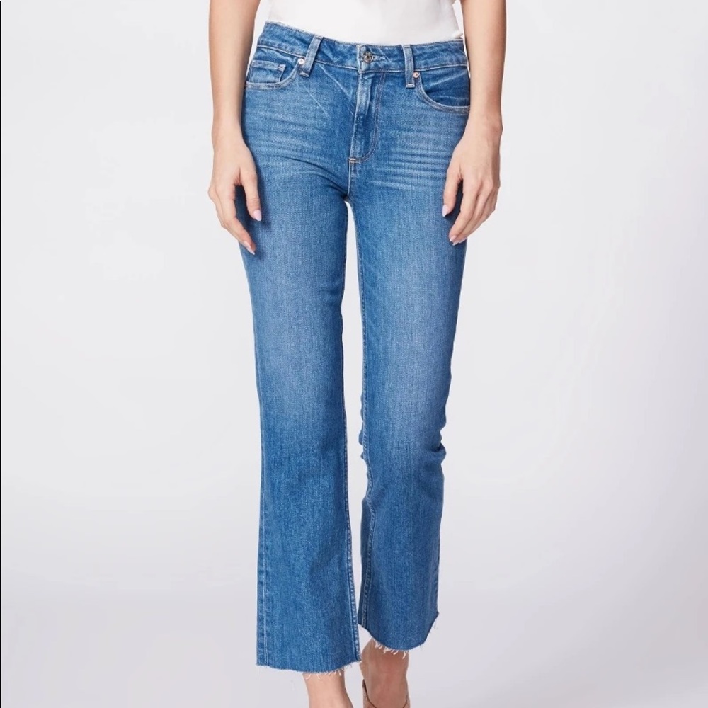 NWT Paige Colette Crop Flare in Sonic Distressed